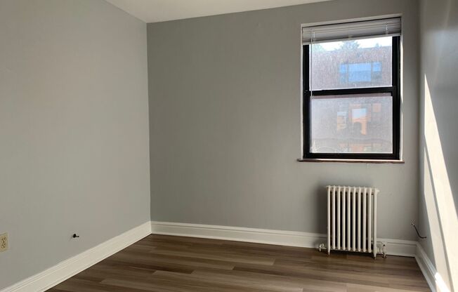 3 beds, 1 bath, 1,000 sqft, $2,380, Unit 6236 Fifth Ave. #200A