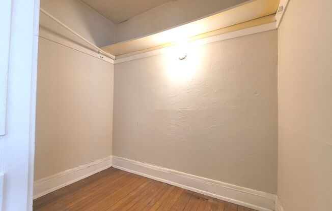 Studio, 1 bath, $745, Unit 112