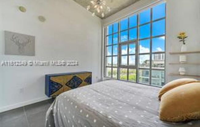 2 beds, 2 baths, 1,181 sqft, $4,100, Unit 3301 NE 1st Ave appt M0705 (A11612349)