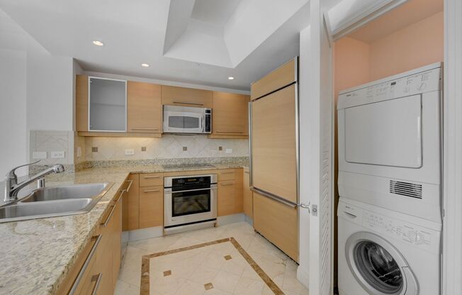Turnberry Towers East 804- Strip/City/Mnt Views from this Stunning 1Bd/1.5Ba Residence
