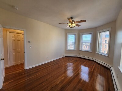 1 bed, 1 bath, 525 sqft, $2,250, Unit 43