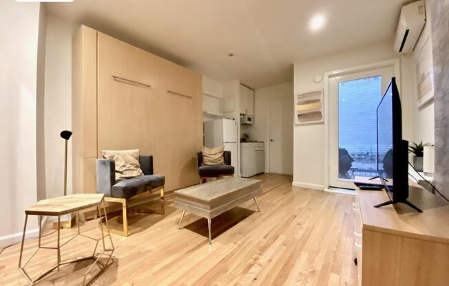 Studio, 1 bath, $2,650, Unit 2H