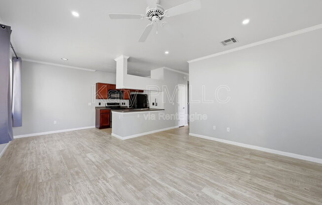 2 beds, 1 bath, 855 sqft, $1,500, Unit Apt 1053