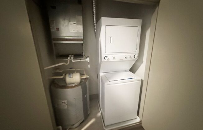 1 bed, 1 bath, 615 sqft, $1,695, Unit 3250-311