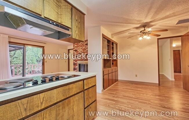 3 beds, 2 baths, $2,595