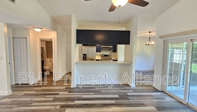 541 MOCCASIN CT