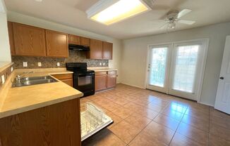 3 beds, 2.5 baths, $1,595