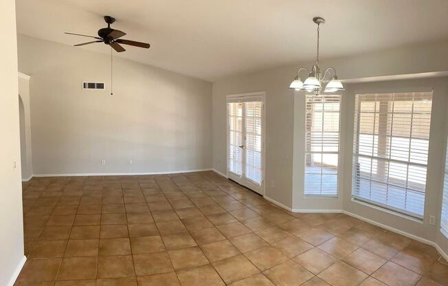 18239 N 38th DR, Glendale, AZ 85308