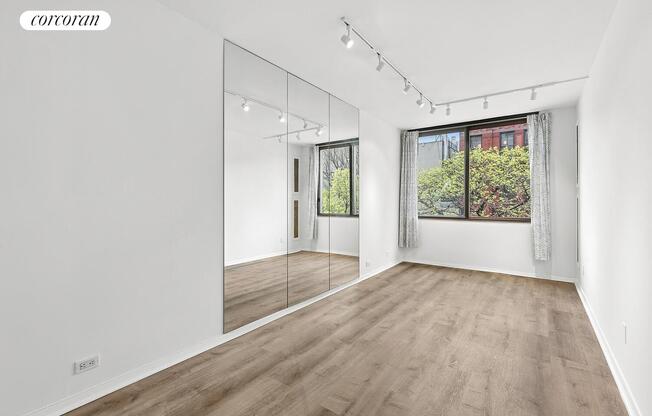 1 bed, 1 bath, 475 sqft, $4,000, Unit 4W