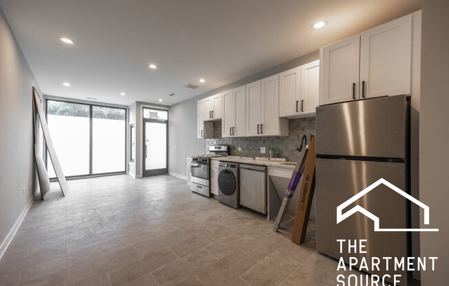 5418 W BELMONT