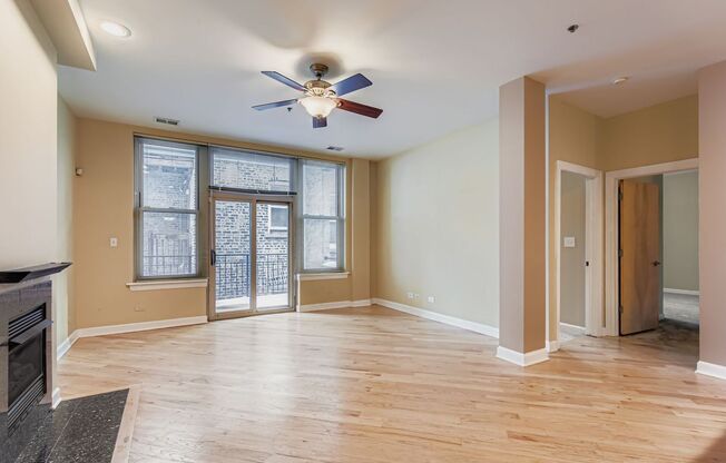 Beautiful 2BD/2BTH Apartment on Lawrence  FOR RENT!