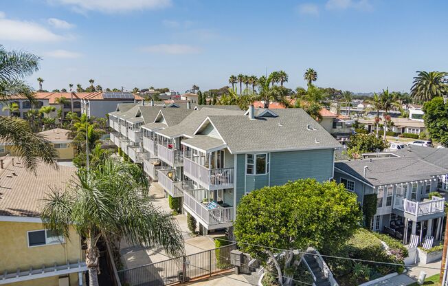 Furnished 2 bedroom in Carlsbad Village, Ocean View 1/2 block to the beach