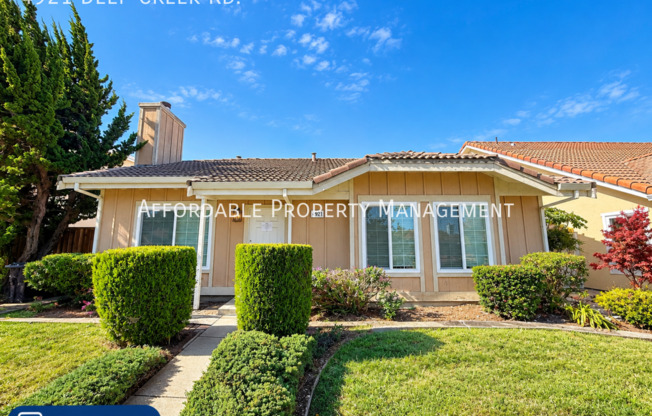 4921 DEEP CRK RD