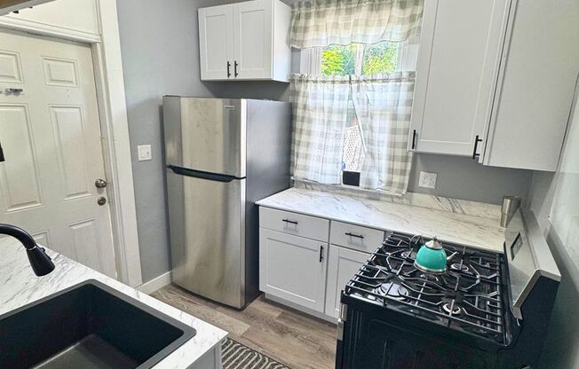 Charming and Spacious 4BR, 2BA Townhouse