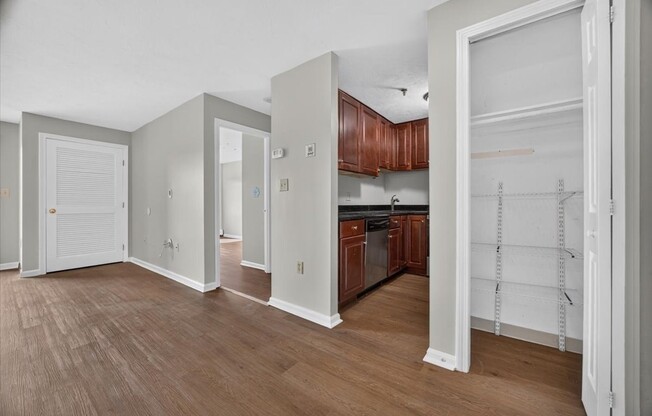 2 beds, 2 baths, 863 sqft, $2,600, Unit Unit 701