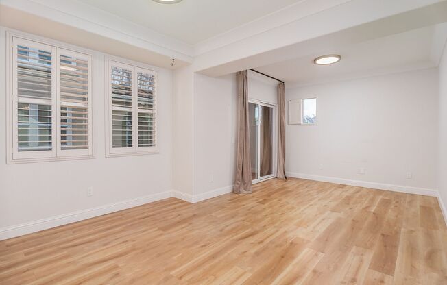 2 beds, 2 baths, $2,350