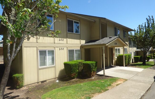 Waular03-Stoneway Plaza Apartments