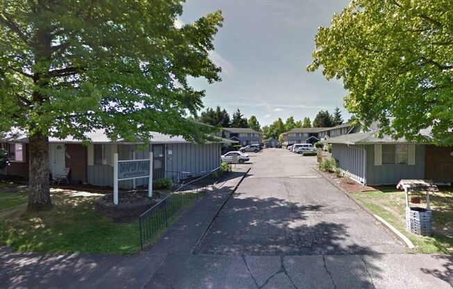 (905) Draper Arms Apartments - 2 Bedroom / 1 Bathroom