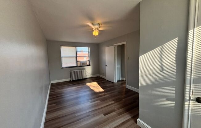 2 beds, 1 bath, 800 sqft, $1,790, Unit 6236 Fifth Ave. #302A