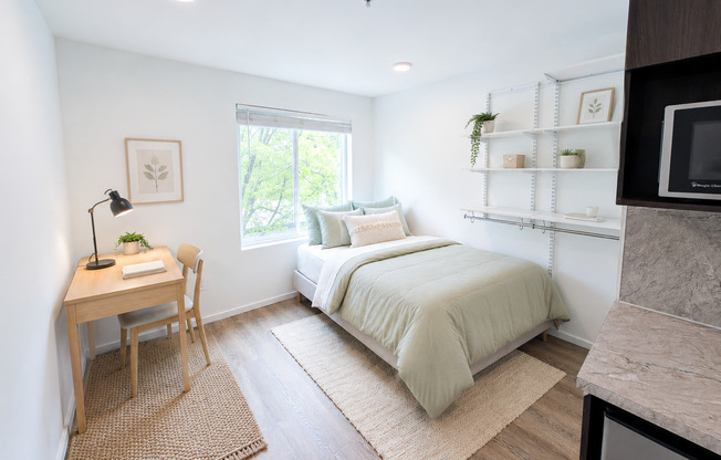 Studio, 1 bath, 190 sqft, $1,195, Unit 331
