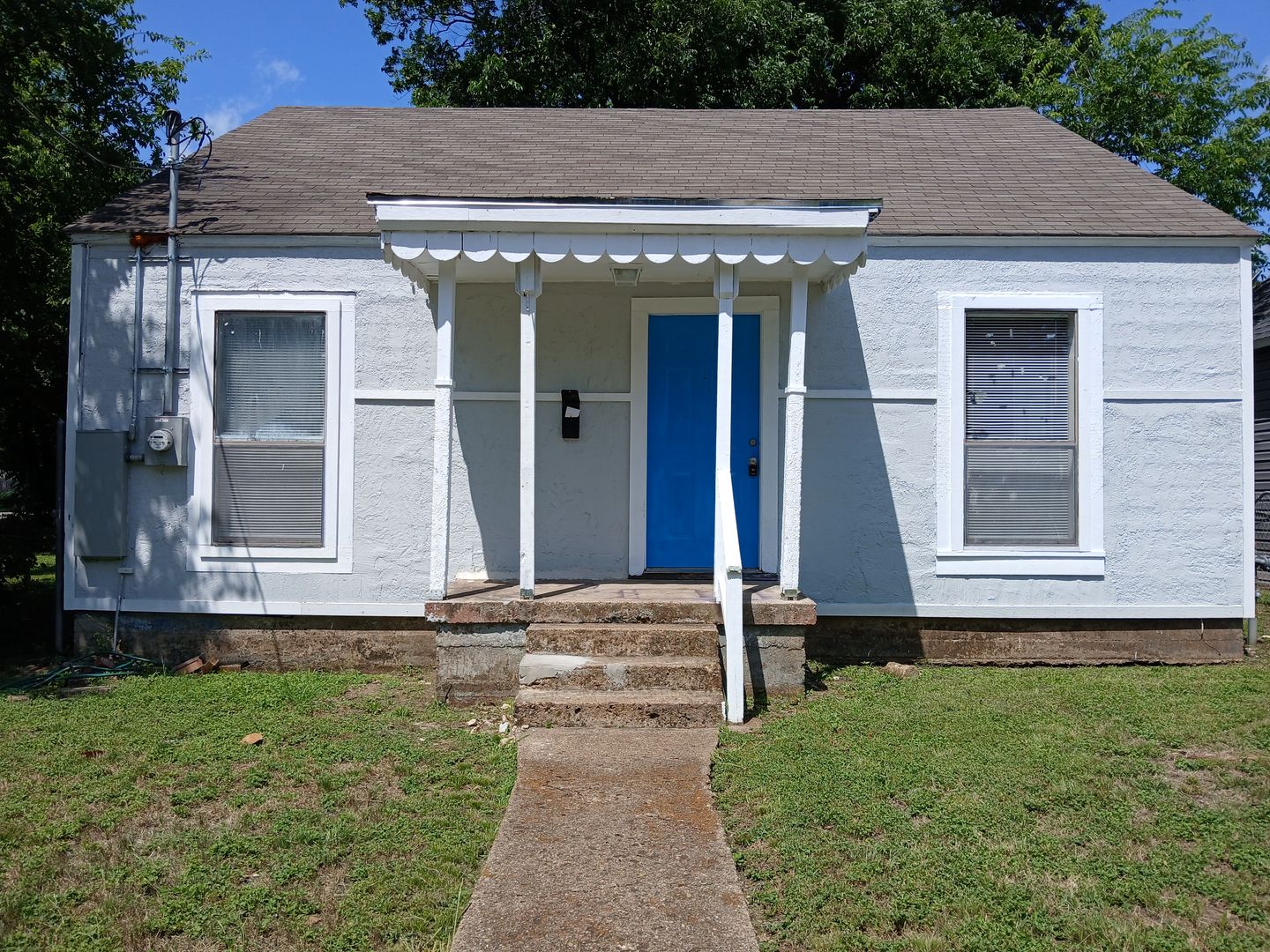2 Bed 1 Bath One Story House in Dallas