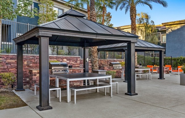 Picnic Area | Henderson Nevada Rental Apartments | Edge at Traverse Point Apartments  |  Apartments in Henderson, NV
