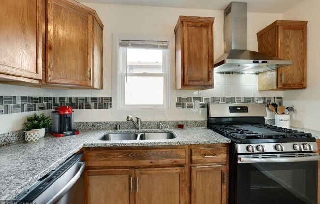 Perfect 4 bedroom count Home in Columbia Heights