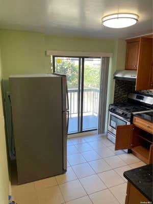 3 beds, 2 baths, $3,800