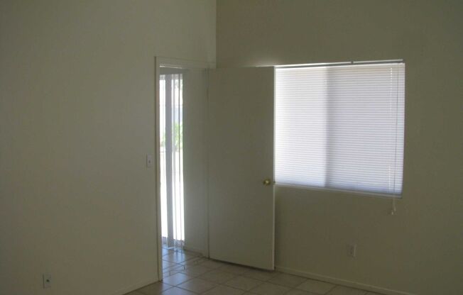 3 beds, 2 baths, $1,725