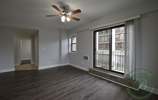 2 beds, 1 bath, 759 sqft, $2,400, Unit 201