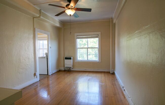 Studio, 1 bath, $995, Unit 56