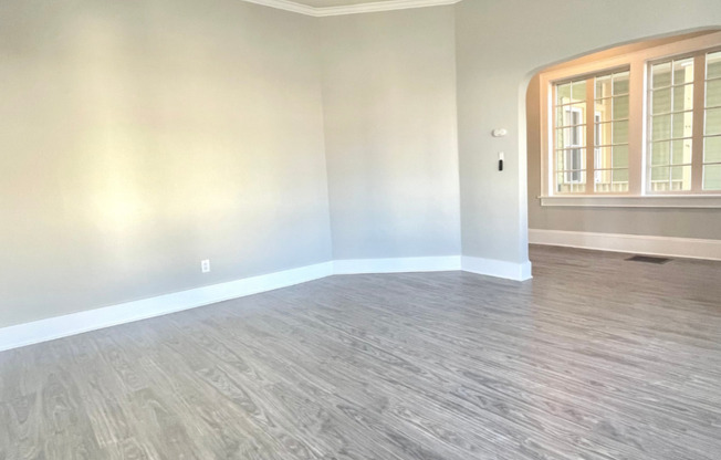 1 bed, 1 bath, 782 sqft, $675, Unit 216 Park Ave