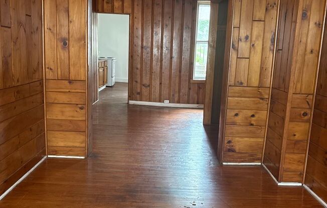 Available Now - 1st Floor 1 Bedroom with Parking-York City