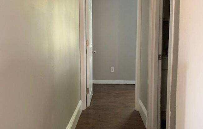 3 beds, 1 bath, $1,250