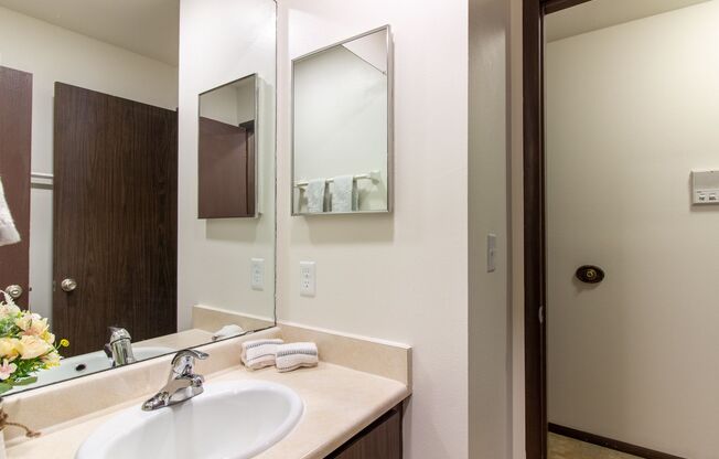 1 bed, 1 bath, 550 sqft, $1,055, Unit 1 Bedroom Waitlist