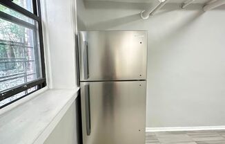 Studio, 1 bath, 650 sqft, $1,150, Unit APT B3