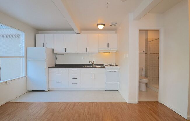 Dove Street 3720-3722