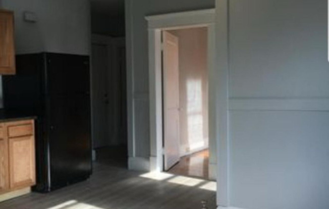 3 LEETE ST