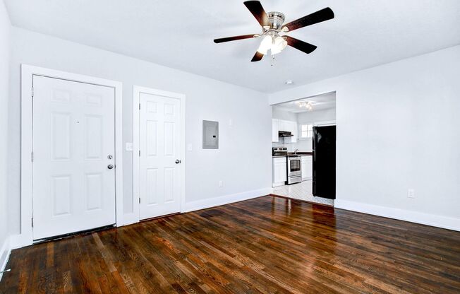 1020 W French Place