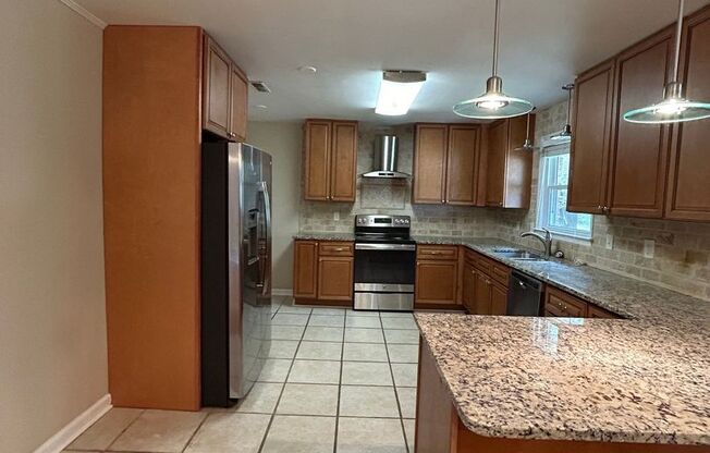 3 beds, 2 baths, $2,350