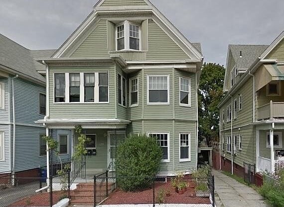 229 HIGHLAND AVE