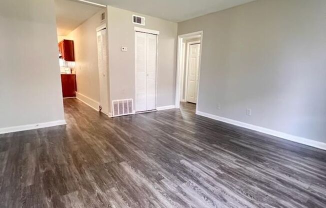 1 bed, 1 bath, 625 sqft, $1,099, Unit C11