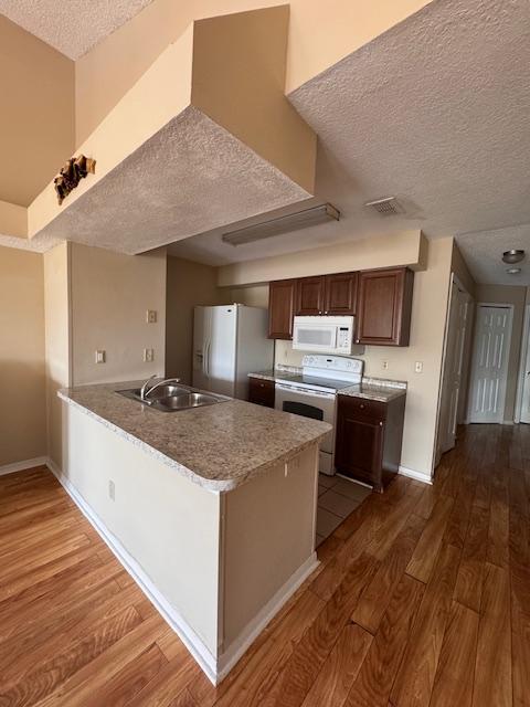 2749 N POINCIANA BLVD
