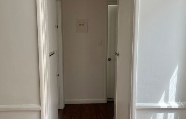 1 bed, 1 bath, $1,950, Unit 12