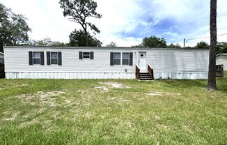 3 Bedroom / 2 Bathroom Westside Mobile Home