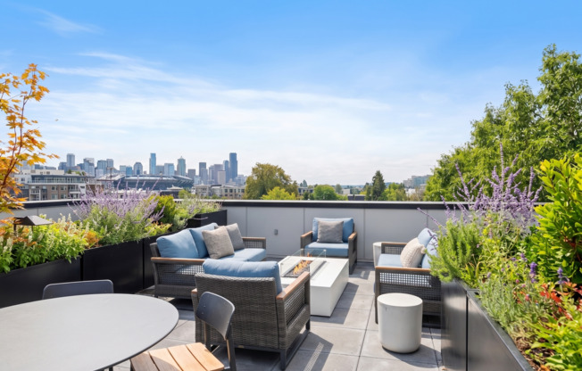 Studio, 1 bath, 688 sqft, $2,455, Unit 2