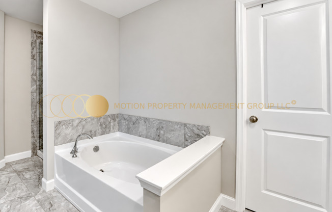 3 beds, 2.5 baths, $2,695