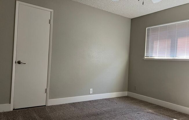 2 beds, 2 baths, 950 sqft, $1,600, Unit 85