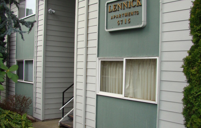 Lennick Court Apartments