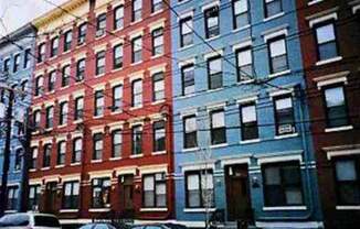 813 PARK AVE